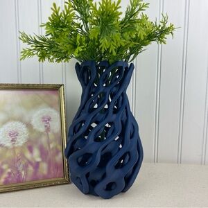 Sculptural Vase, Chain Vase, Wavy Openwork Decorative Vase
